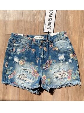 Almost Famous distressed Mom jean short raw hem butterfly floral size 3